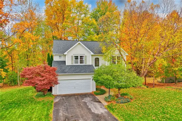 3457 Woodlands Circle, Macedon, NY 14502