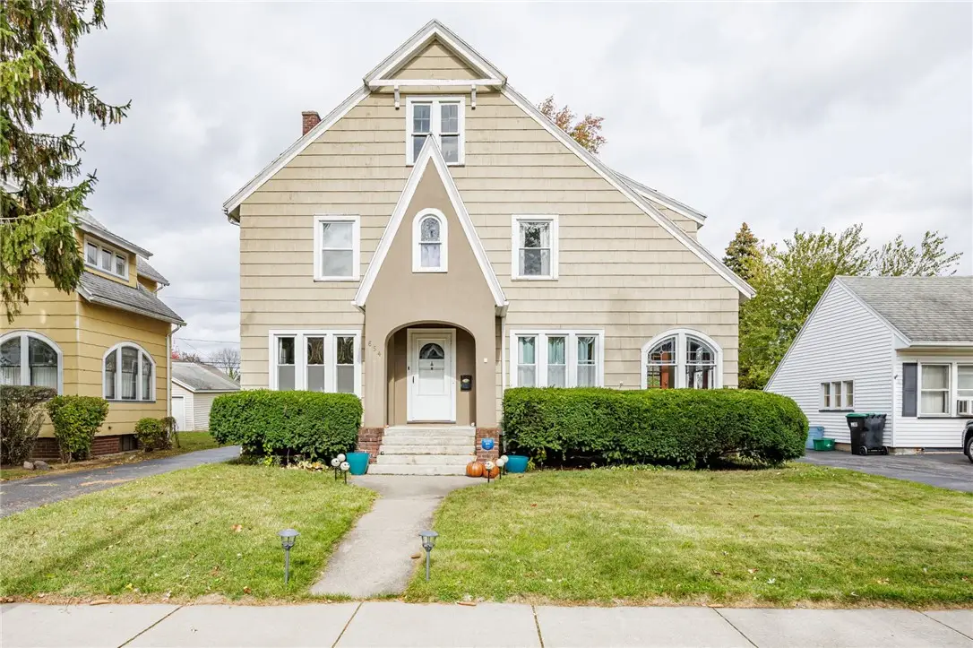 654 Laurelton Road, Rochester, NY 14609 - Image #1