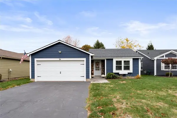 34 Lone Oak Circle, Penfield, NY 14526