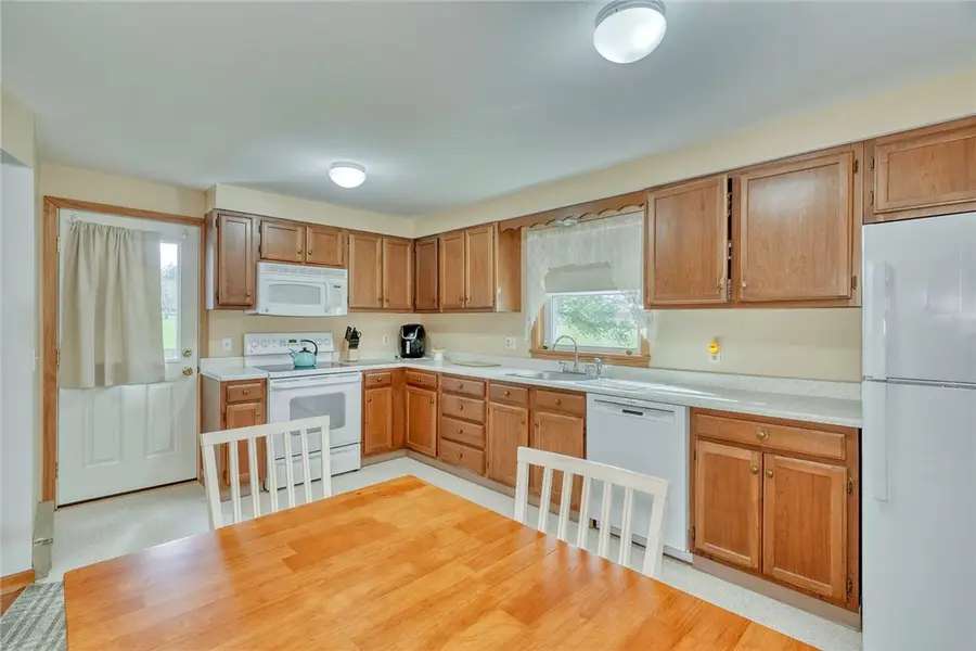 129 Stottle Road, Churchville, NY 14428 - Image #3