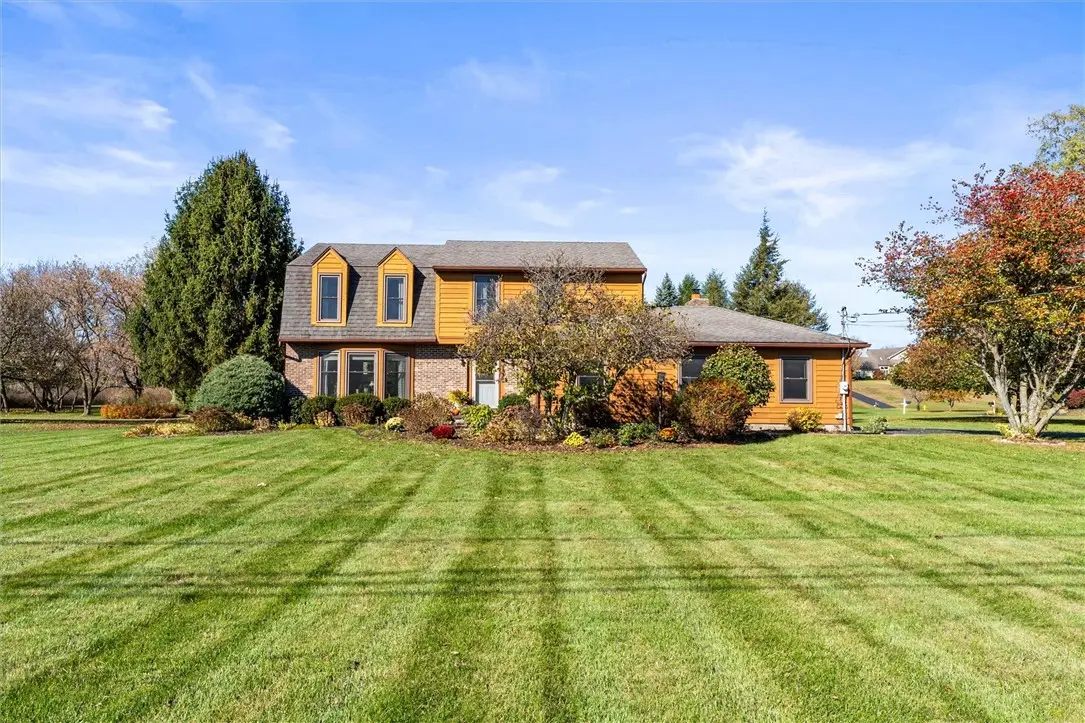 43 Plains Road, Honeoye Falls, NY 14472 - Image #1