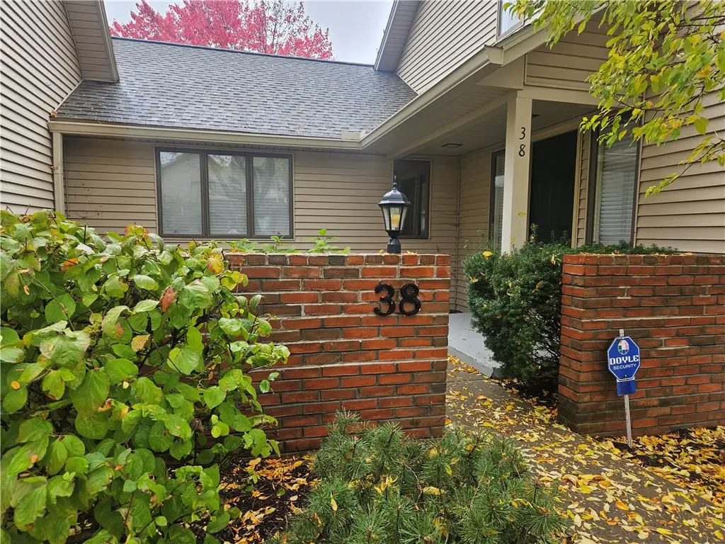 38 Greenwood Park, Pittsford, NY 14534 - Image #1