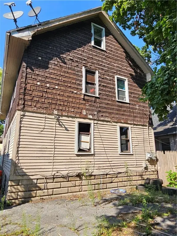 931 Avenue D Avenue, Rochester, NY 14621 - Image #3