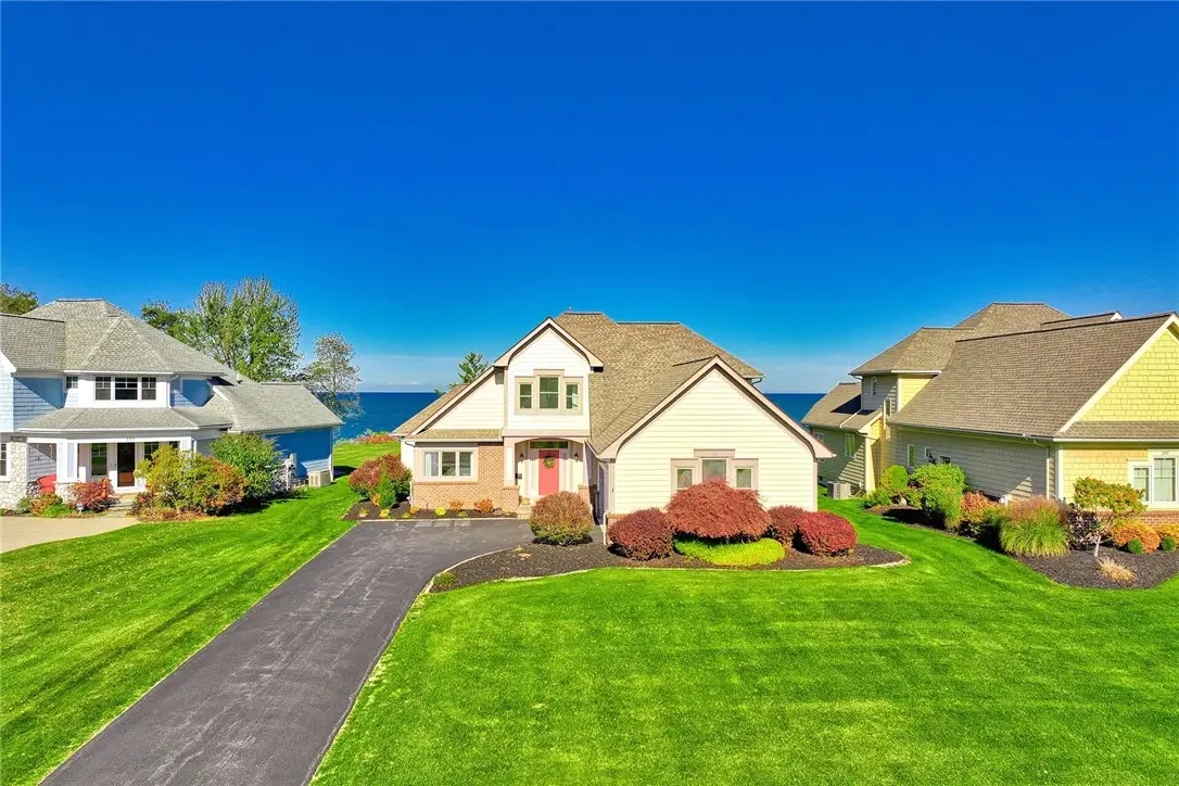 395 Coastal View Drive, Webster, NY 14580 - Image #1