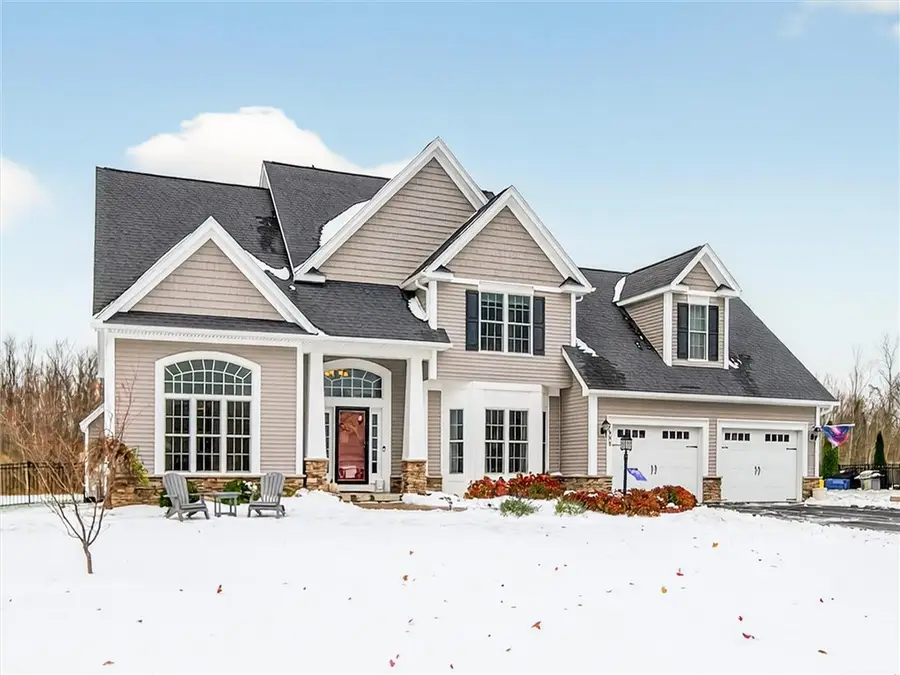 7608 Lake Meadow Drive, Ontario, NY 14519 - Image #2