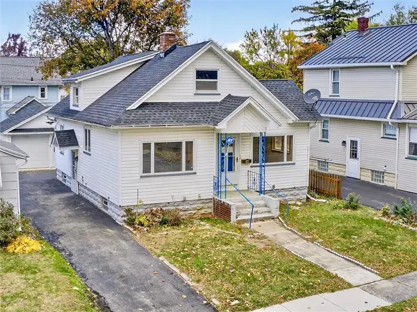 28 Penrose Street, Rochester, NY 14612