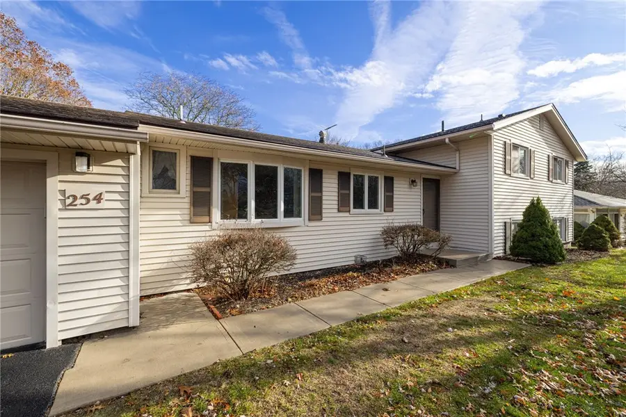 254 Parkview Drive, Rochester, NY 14625 - Image #2