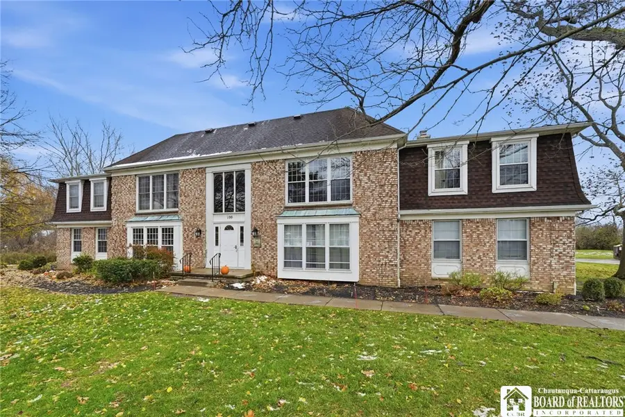 100 Carriage Drive #4, Orchard Park, NY 14127 - Image #2