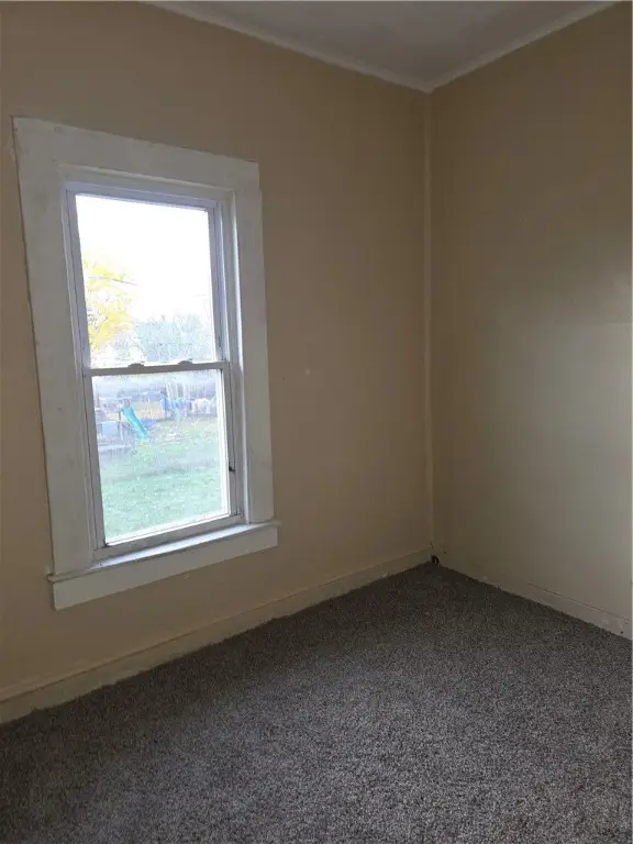 256 W Hudson Street, Elmira, NY 14904 - Image #2