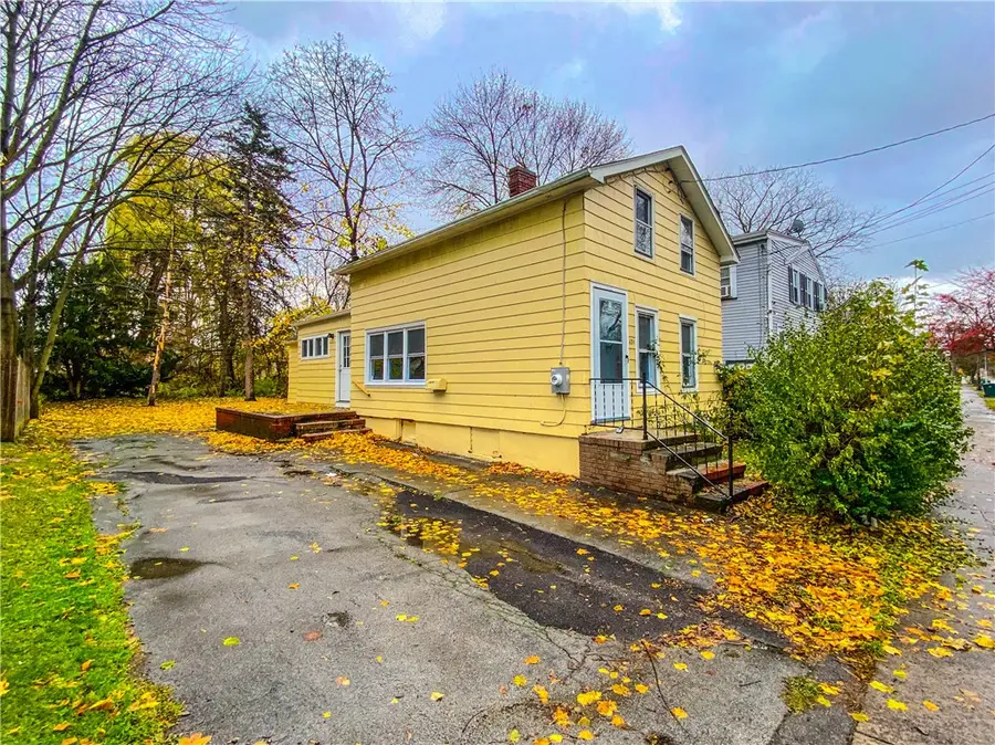 631 Smith Street, Rochester, NY 14606 - Image #2