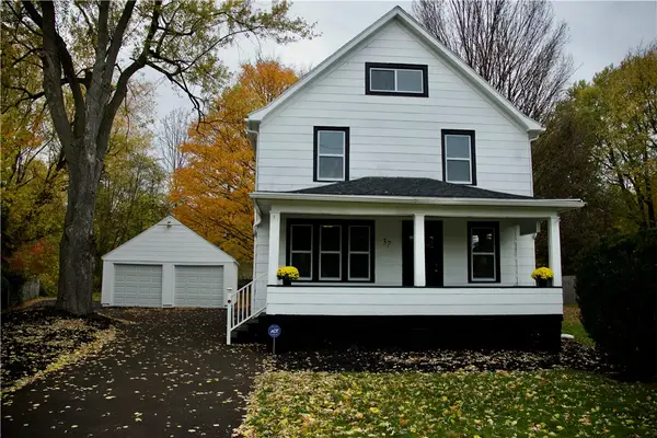 37 Helen Drive, Webster, NY 14580