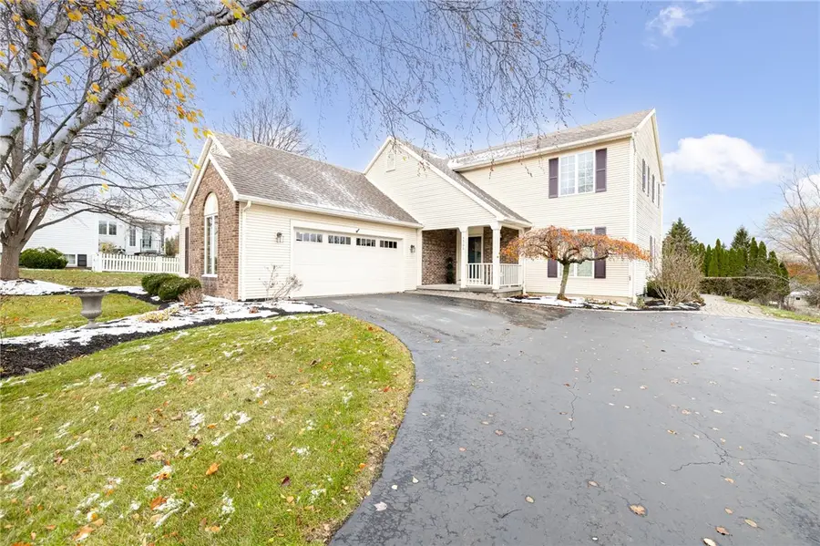 4906 Bramblewood Trail, Canandaigua, NY 14424 - Image #3