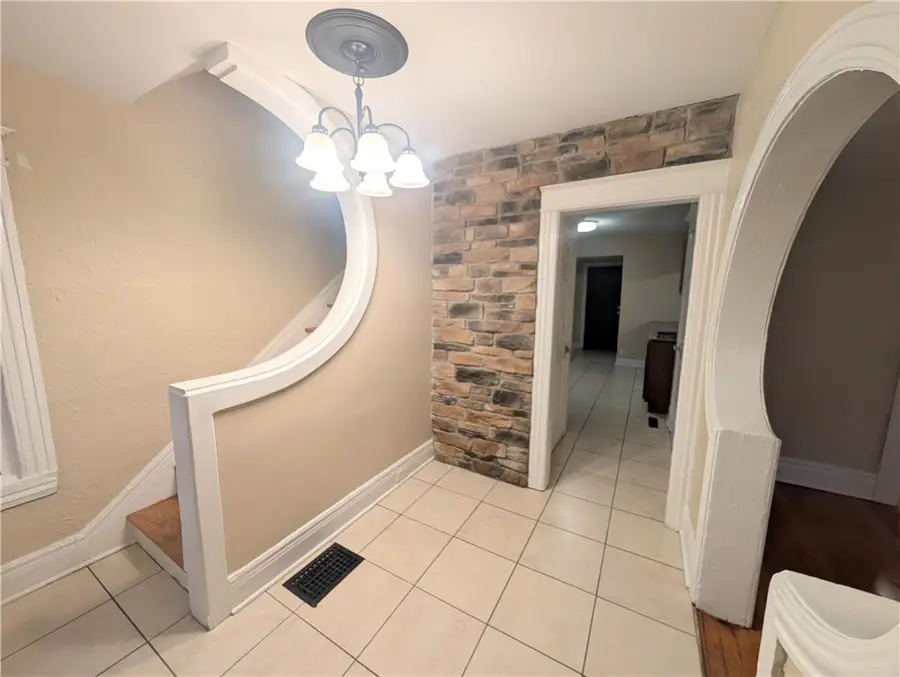 49 Leighton Avenue, Rochester, NY 14609 - Image #3