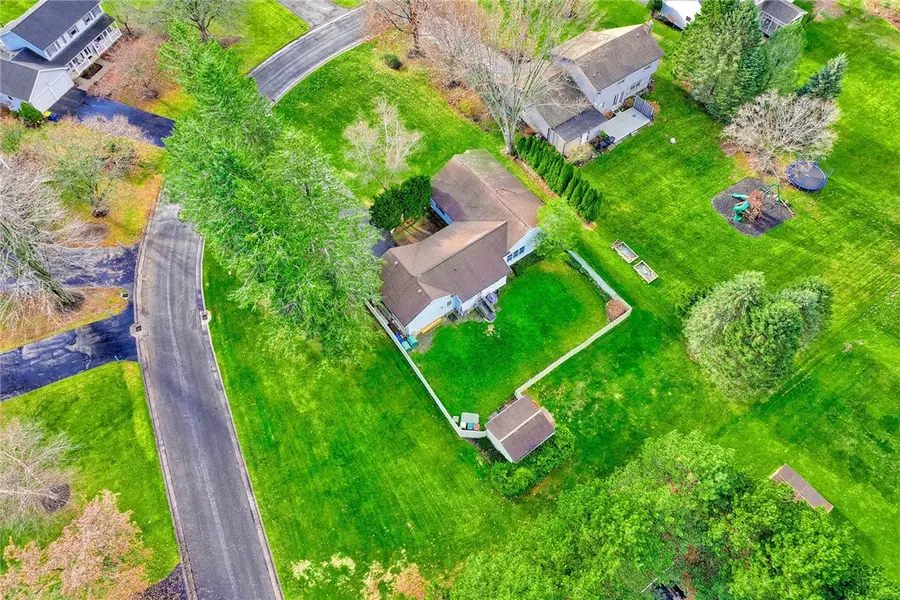 1076 Bright Stream Way, Webster, NY 14580 - Image #2