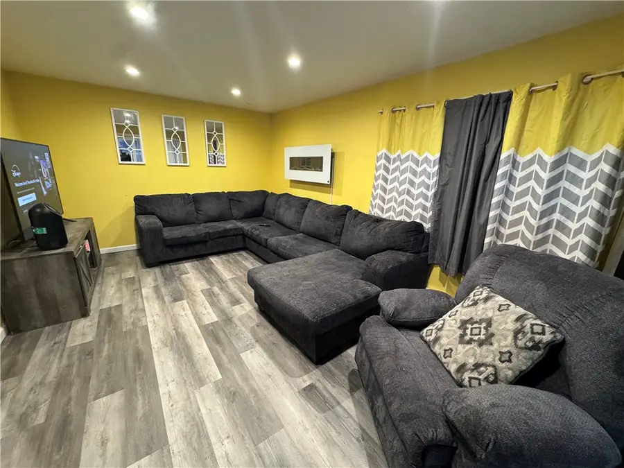 405 Ogden-parma Tl Road, Spencerport, NY 14559 - Image #2