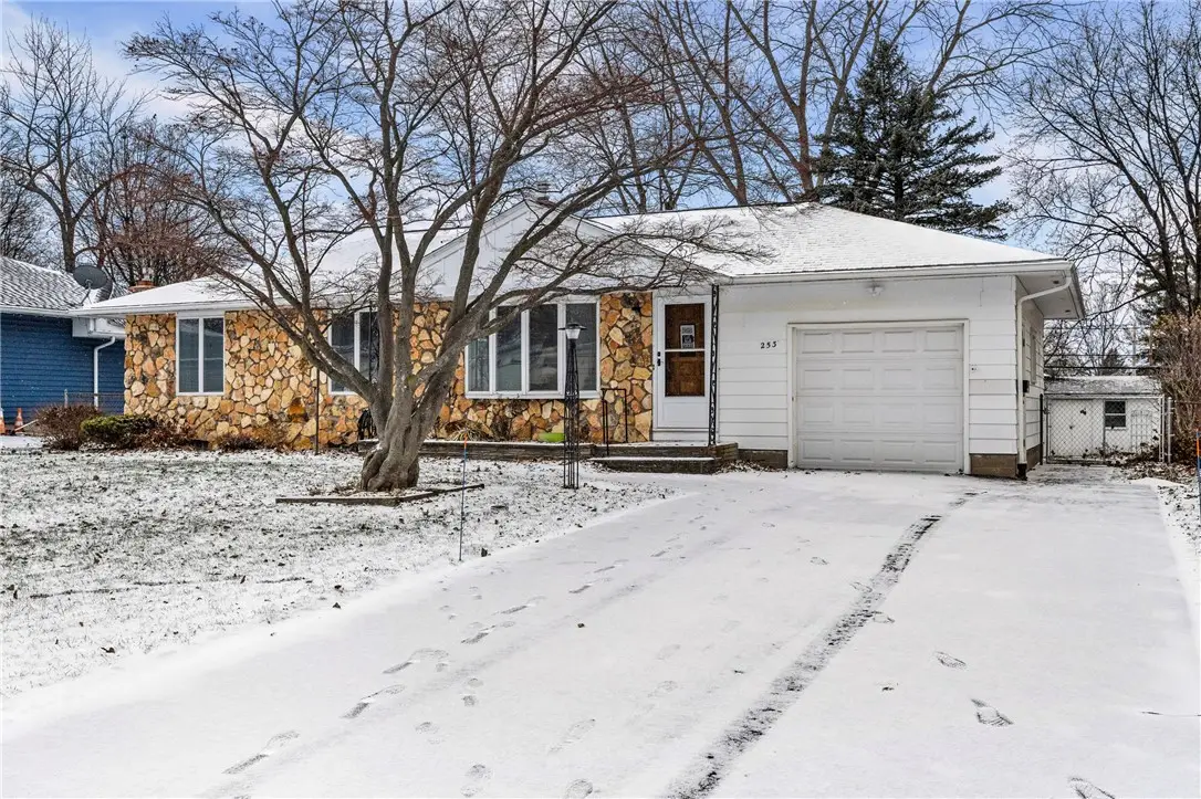 253 Woodcroft Drive, Rochester, NY 14616 - Image #1
