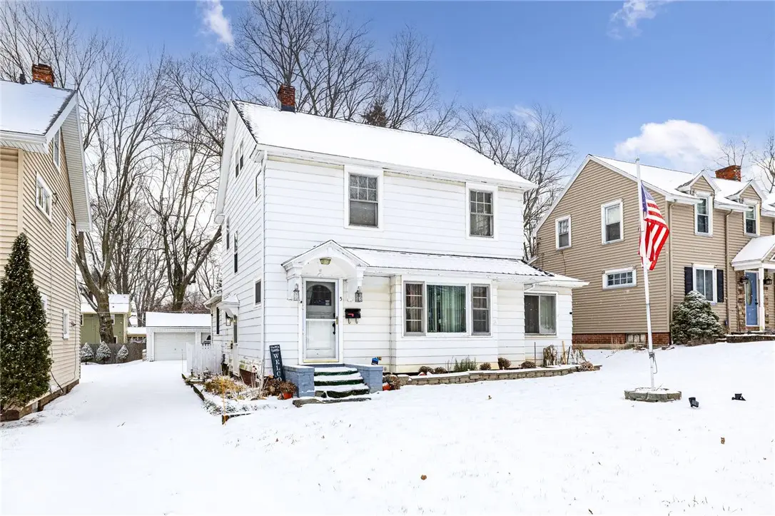 5 Ellis Drive, Rochester, NY 14624 - Image #1