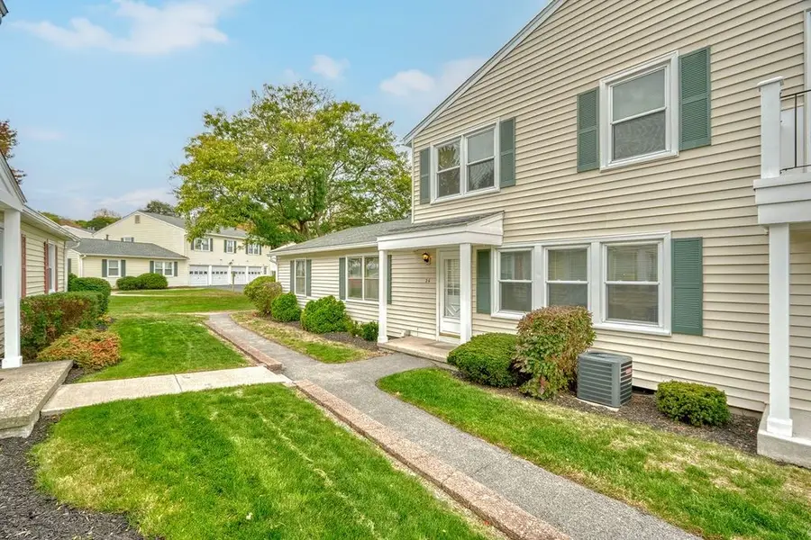 26 Arrowhead S, Fairport, NY 14450 - Image #2