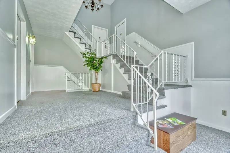 24 Colonial Parkway #B, Pittsford, NY 14534 - Image #3