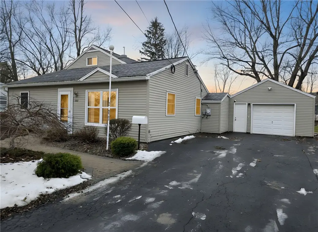 181 Iroquois Street, Webster, NY 14580 - Image #1