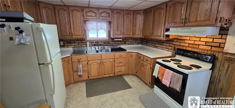 735 E Highland Avenue, Olean, NY 14760 - Image #3