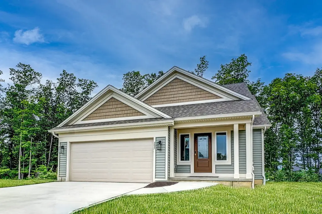 6109 Caleb Ct Court, Farmington, NY 14425 - Image #1