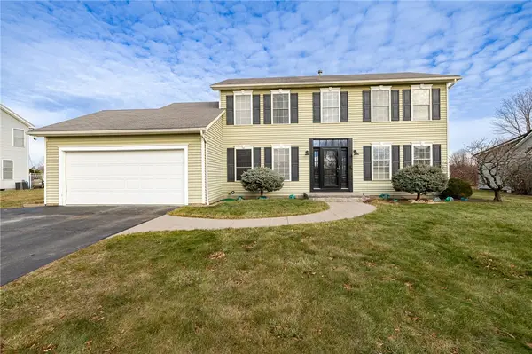 5216 Park Meadow Lane, Canandaigua, NY 14424