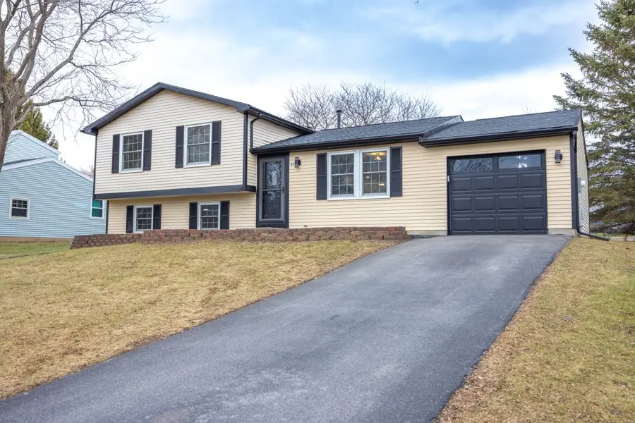 95 Wildherd Drive, Henrietta, NY 14467 - Image #2