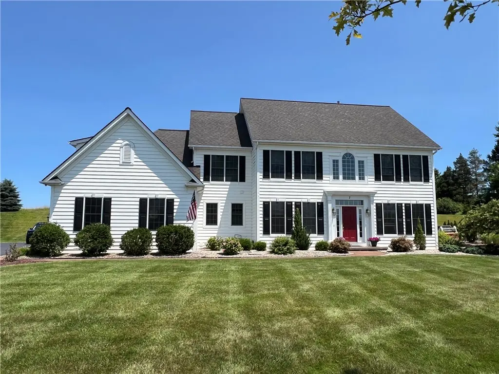 7 Pepperwood Court, Pittsford, NY 14534 - #1