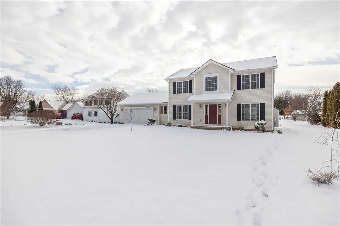 2082 Brookway Crescent, Ontario, NY 14519 - Image #1