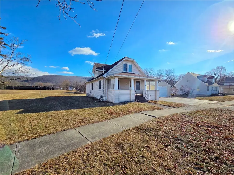 160 Mccauley Avenue, Elmira, NY 14903 - Image #3