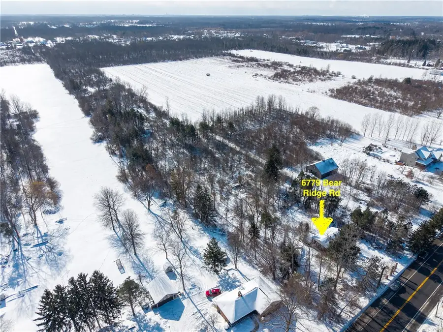 6779 Bear Ridge Road, Lockport, NY 14094 - Image #3