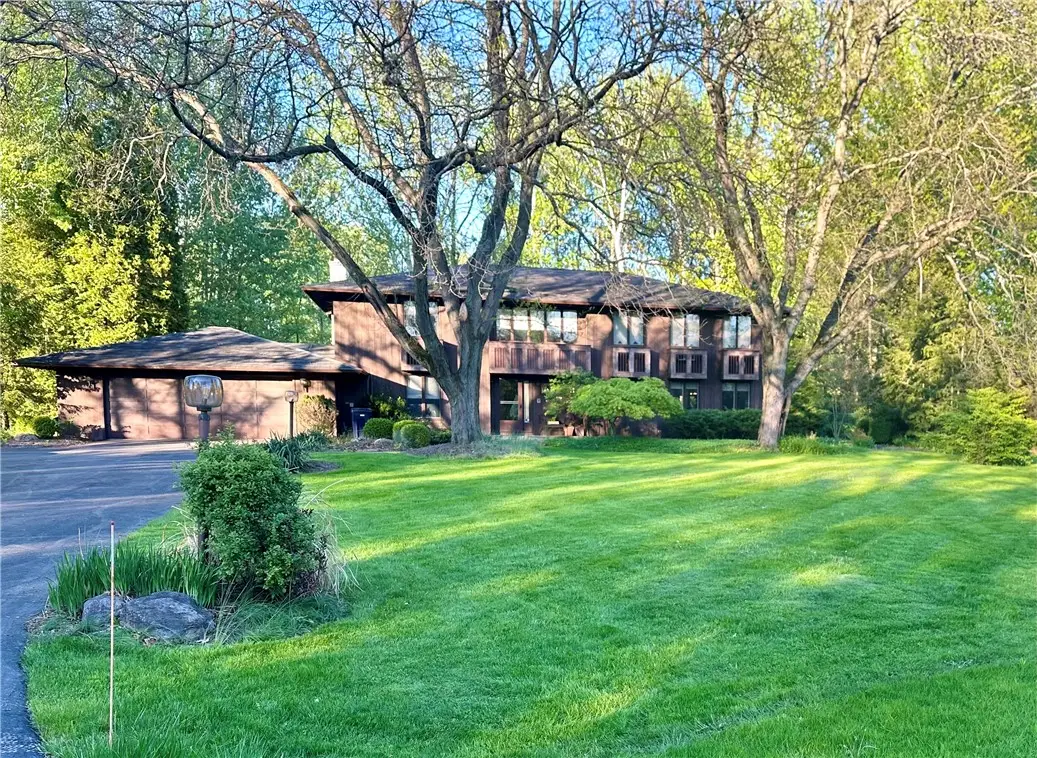 18 Edgewood Drive, Seneca Falls, NY 13148 - Image #1