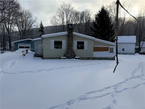 15 Weld Street, Naples, NY 14512