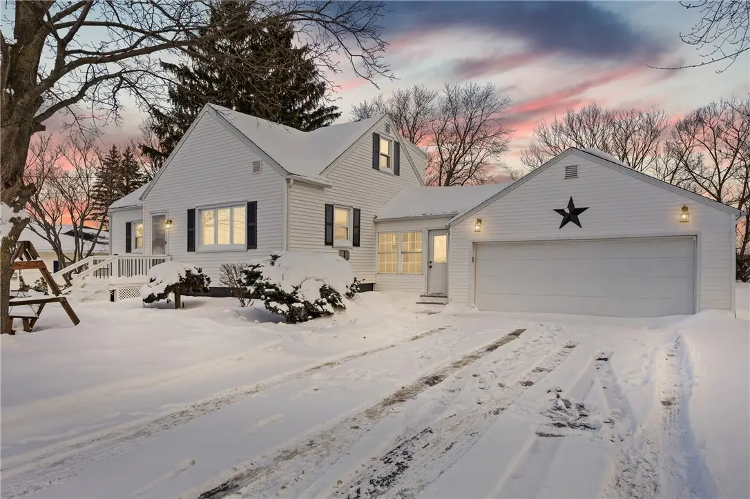 998 Washington Street, Spencerport, NY 14559 - #1