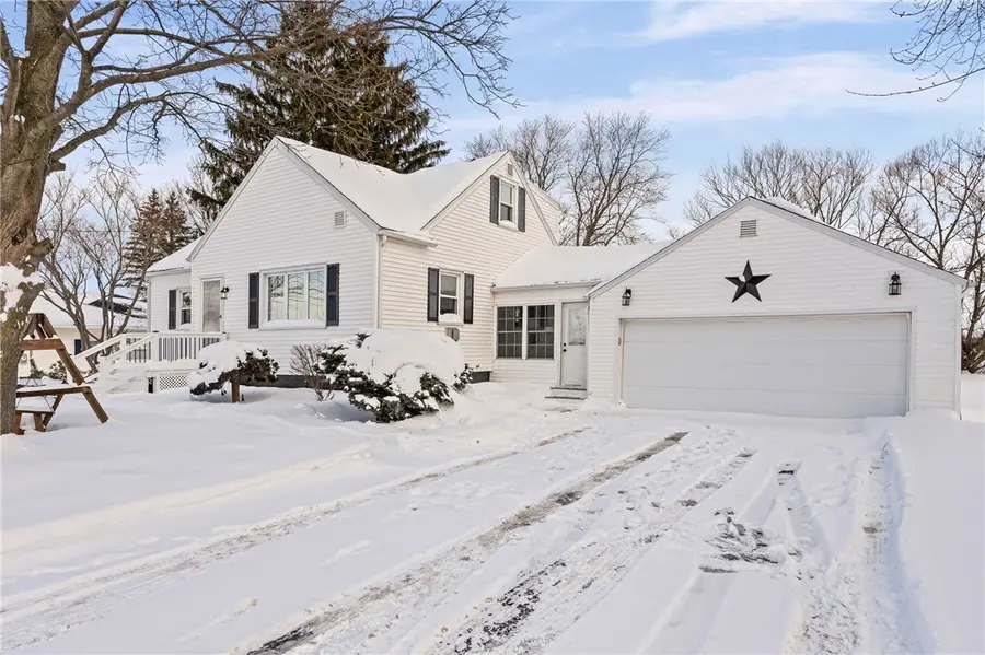 998 Washington Street, Spencerport, NY 14559 - #2