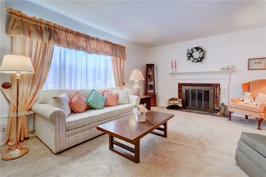 105 Winterset Drive, Rochester, NY 14625 - Image #2