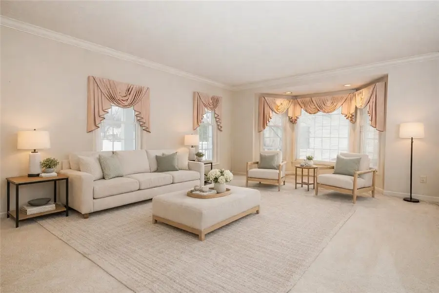 36 Farm Field Lane, Pittsford, NY 14534 - #3