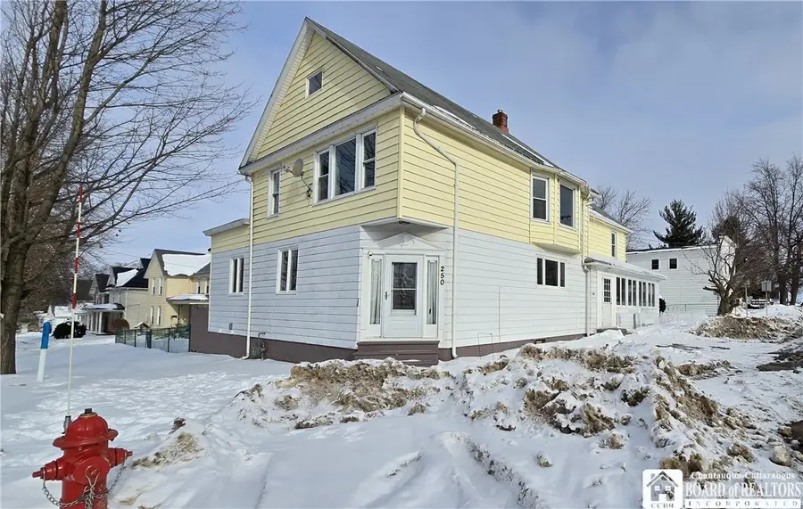 250 Townsend Street, Dunkirk, NY 14048 - #2