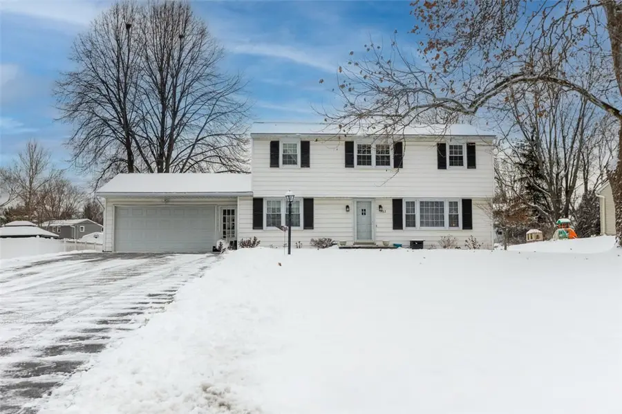 582 Watson Road, Fairport, NY 14450 - Image #2