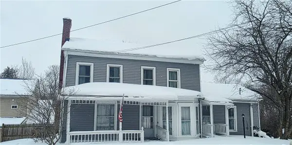 4 Park Road W, Castile, NY 14427