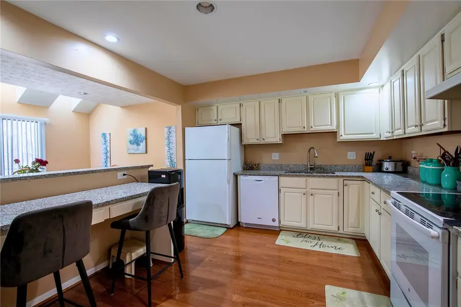 47 Running Brook Lane, Rochester, NY 14626 - #2