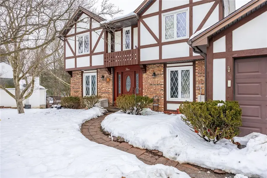 5 Chesham Way, Fairport, NY 14450 - #2