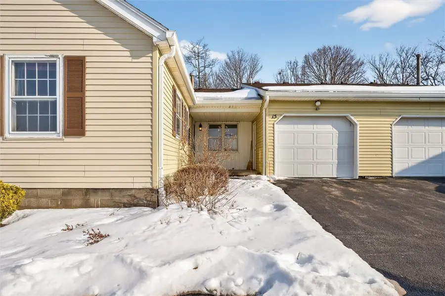 15 Braintree Crescent, Penfield, NY 14526 - #2