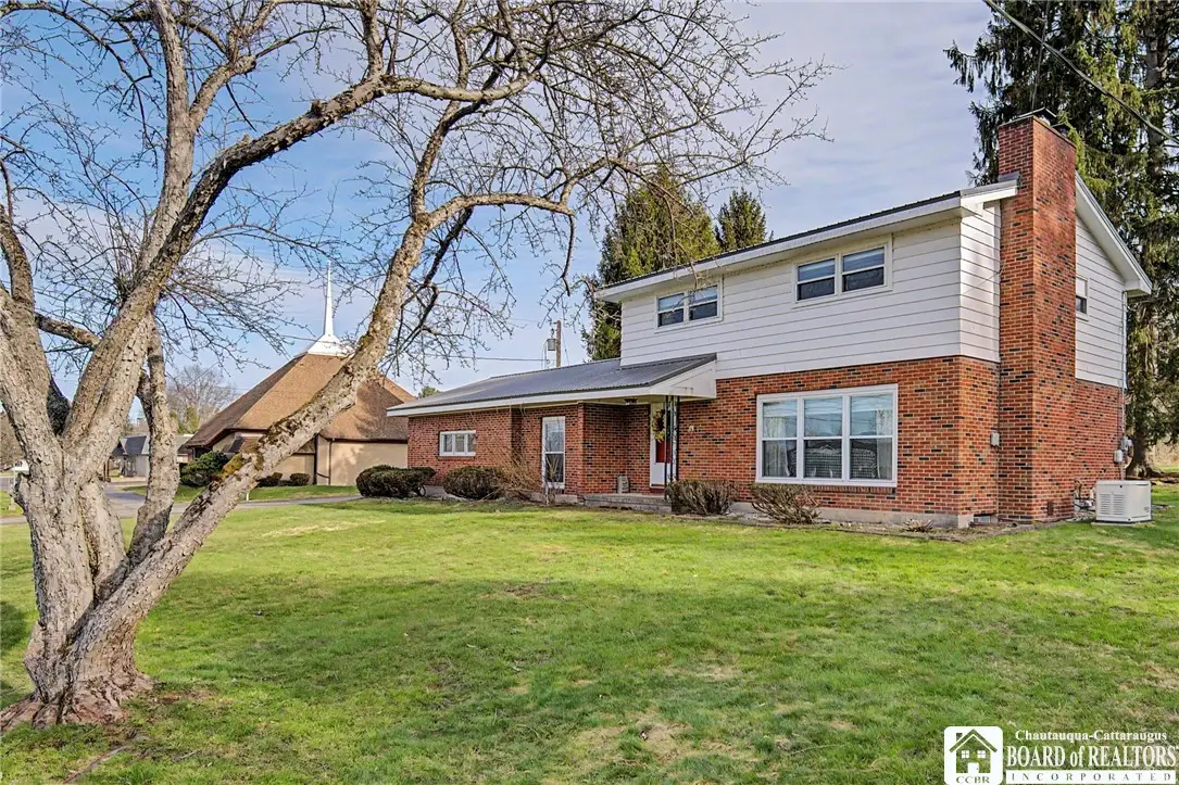 39 W Fairmount Avenue, Lakewood, NY 14750 - #1