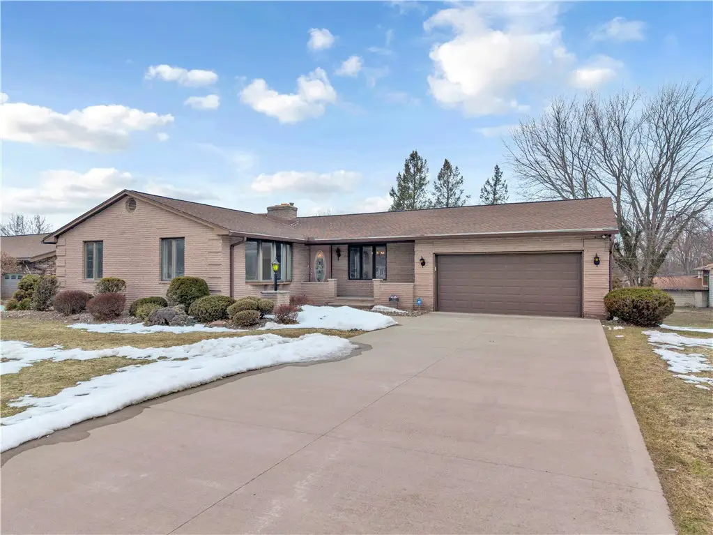 122 Pine Valley Drive, Rochester, NY 14626 - #1