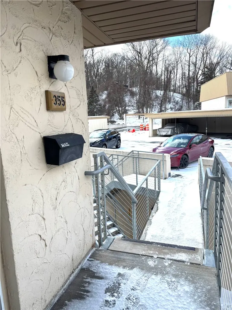 355 Bay Village Drive, Rochester, NY 14609 - #2