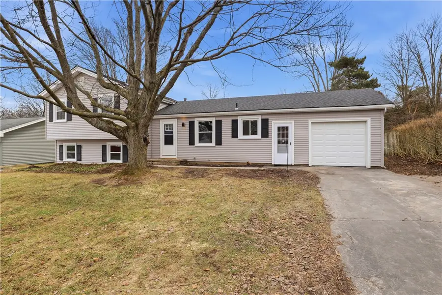 36 Yellowstone Drive, West Henrietta, NY 14586 - #3