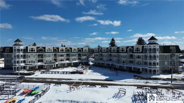 50 Lakeside Drive #B105, Bemus Point, NY 14712