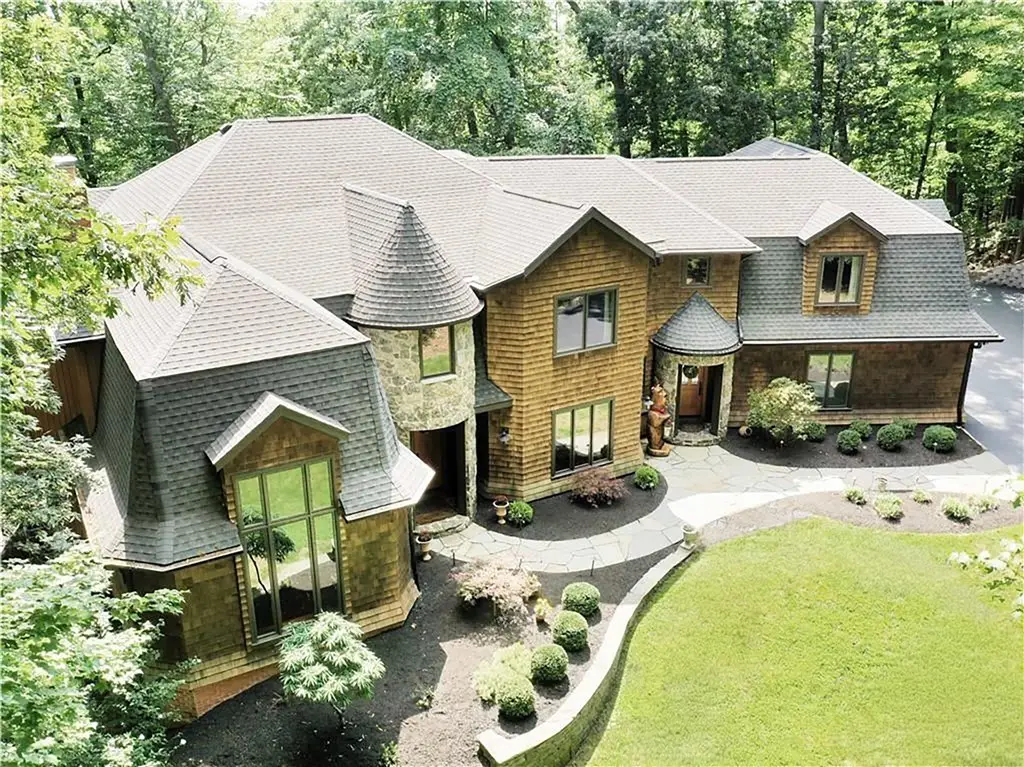 42 Lake Lacoma Drive, Pittsford, NY 14534 - #1